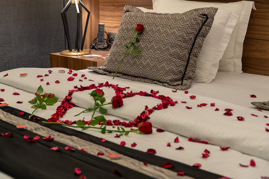 Valentines in Niagara Review